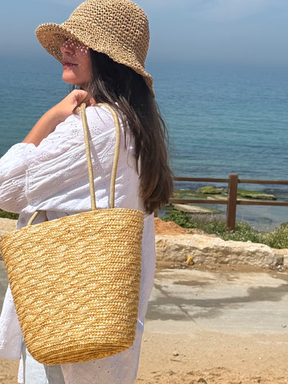 תיק קש קשיח