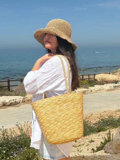 תיק קש קשיח